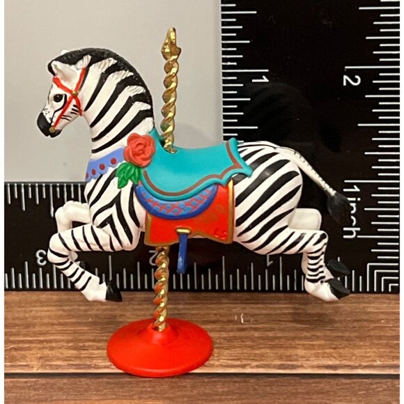 1989 HALLMARK KEEPSAKE ORNAMENT CAROUSEL ZEBRA BY LINDA SICKMAN ARTISTS FAVORITE - Picture 7 of 8